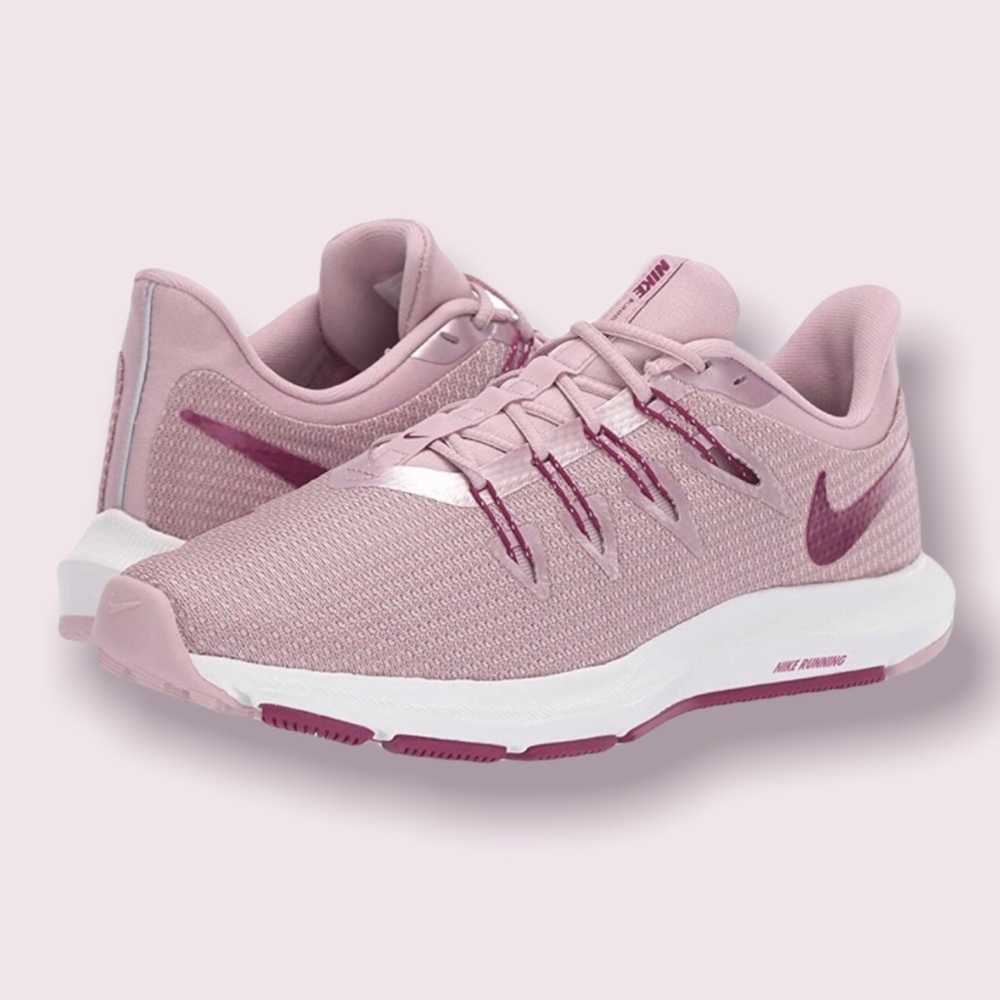 NWT Nike Quest Com - Picture 1 of 9